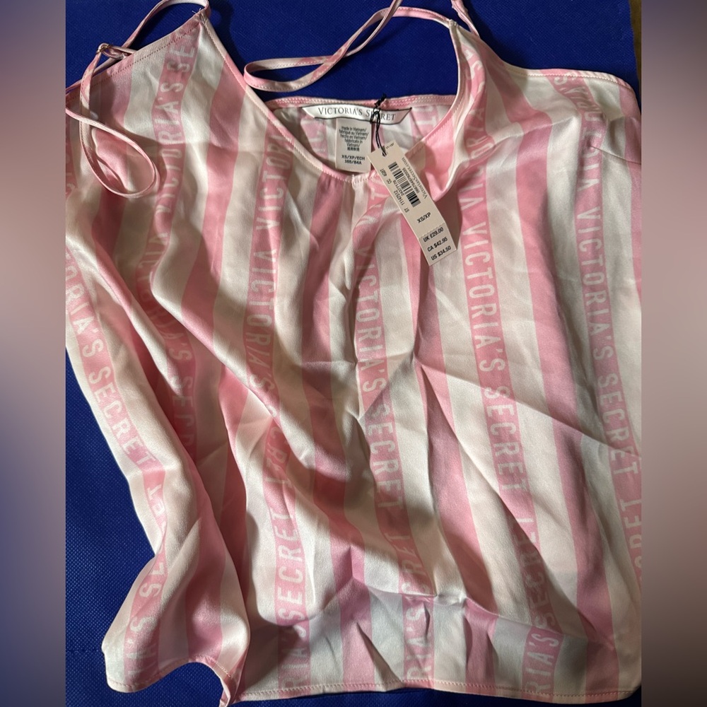 Victoria's Secret iconic logo print Pink/White Striped lounge top -NWT - Size XS